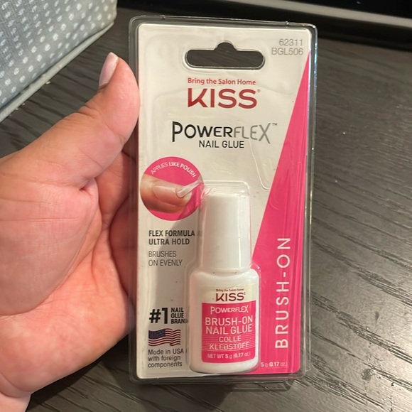 NIB KISS Powerflex Nail Glue - Picture 1 of 1